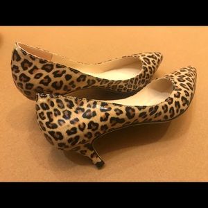 Leopard kitten heel